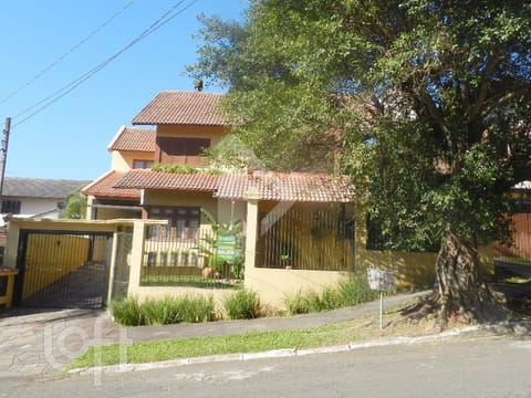 Image 36 - 251382
